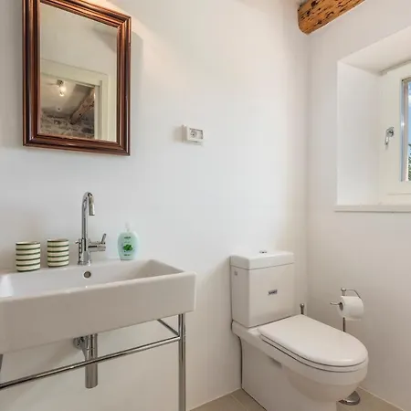 Eva With Private Pool