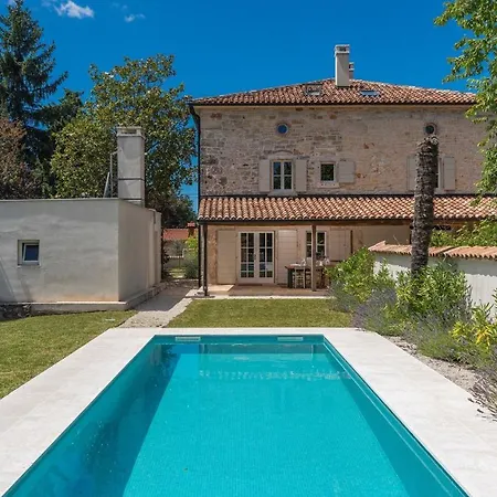 Villa Eva With Private Pool *